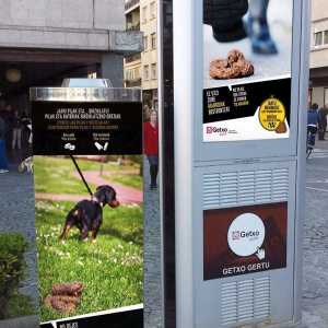गेटक्सो एक अभियान फैलता है ताकि कुत्तों के मालिक सार्वजनिक सड़क से अपने मल इकट्ठा कर सकें